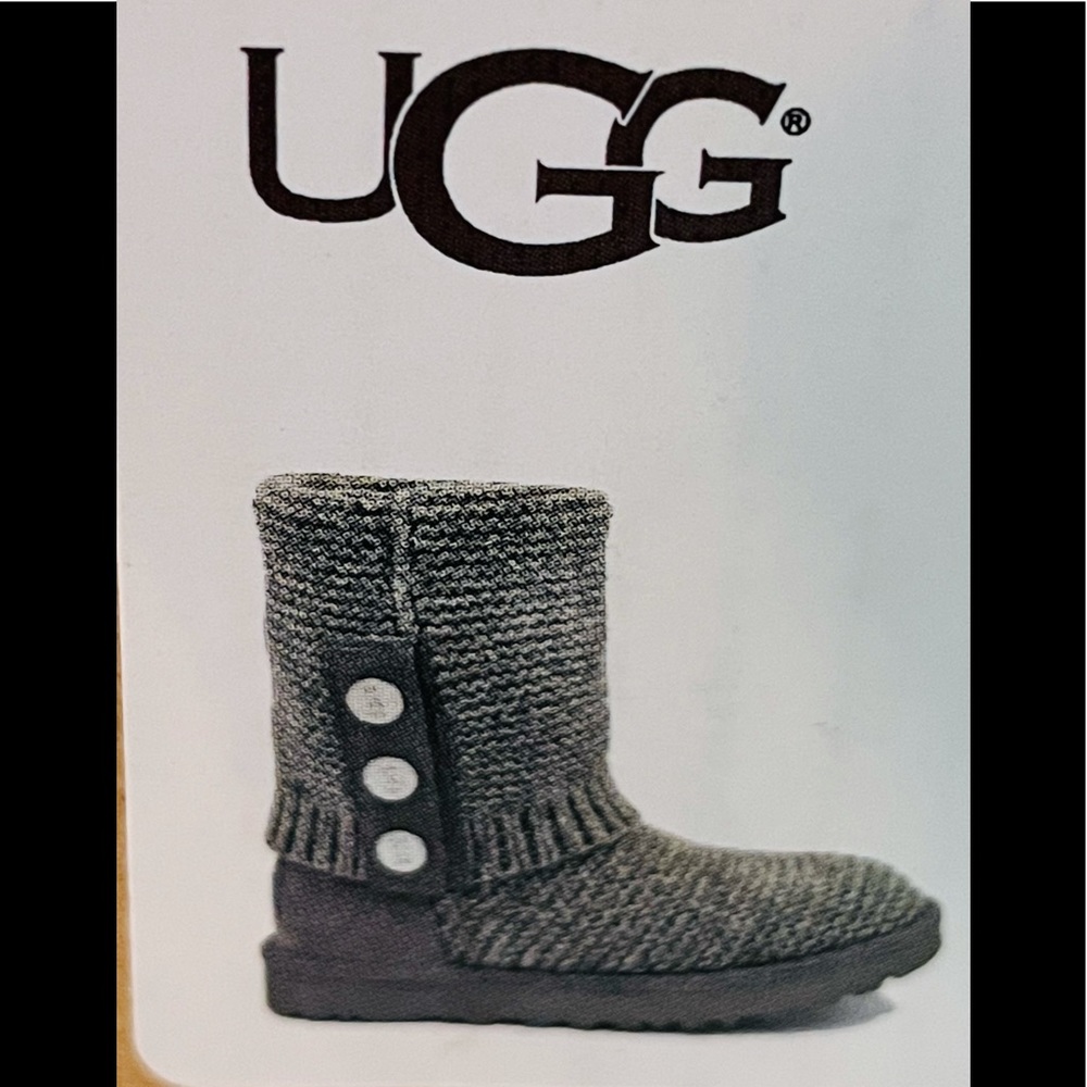 UGG Classic Knit Cardy Boots Sz 8